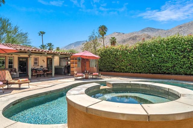 216 E Palo Verde Avenue, Palm Springs, CA 92264