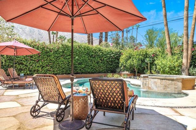 216 E Palo Verde Avenue, Palm Springs, CA 92264