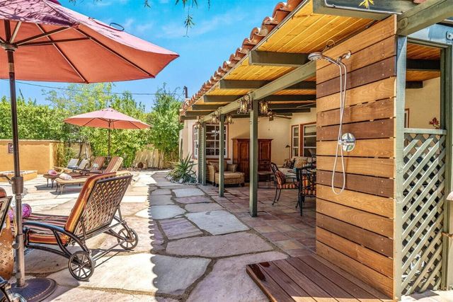 216 E Palo Verde Avenue, Palm Springs, CA 92264