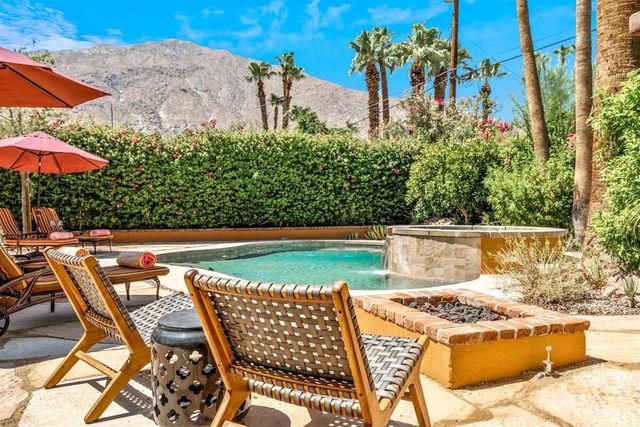 216 E Palo Verde Avenue, Palm Springs, CA 92264