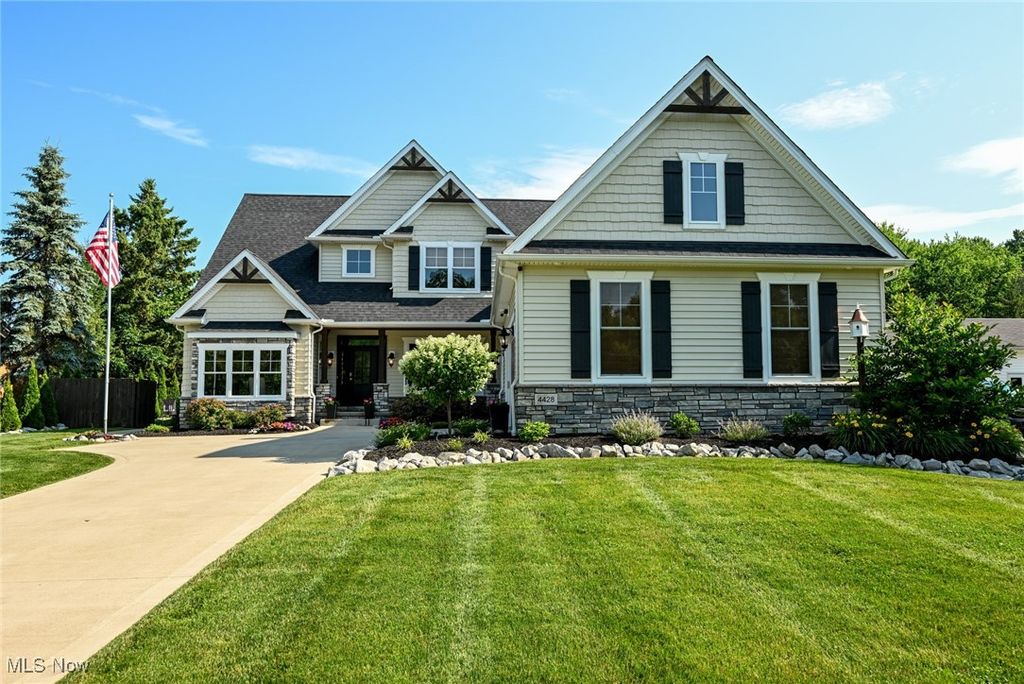 4428 Akins Road, North Royalton, OH 44133