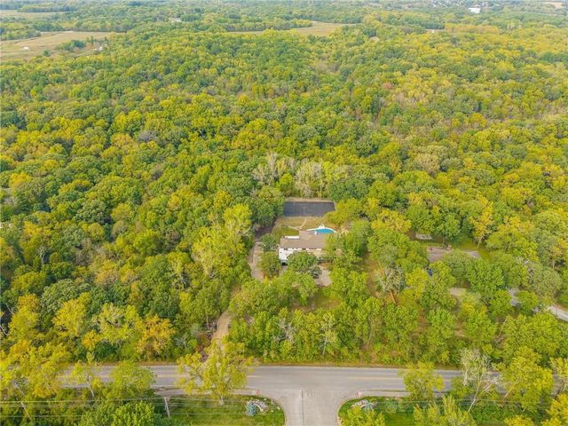 1701 NW Duncan Road, Blue Springs, MO 64015