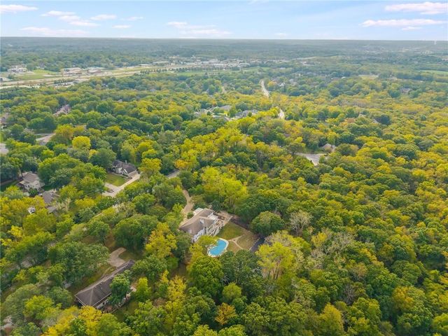 1701 NW Duncan Road, Blue Springs, MO 64015