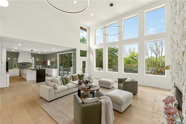 1701 NW Duncan Road, Blue Springs, MO 64015