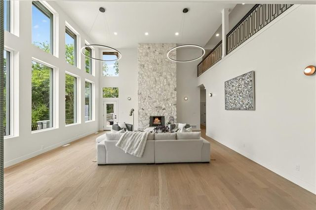 1701 NW Duncan Road, Blue Springs, MO 64015