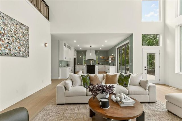 1701 NW Duncan Road, Blue Springs, MO 64015