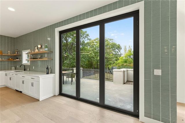 1701 NW Duncan Road, Blue Springs, MO 64015