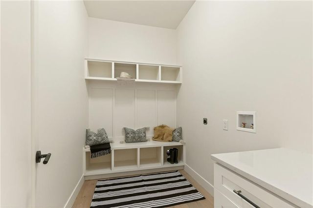 1701 NW Duncan Road, Blue Springs, MO 64015