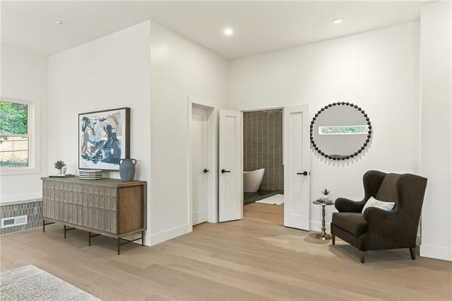 1701 NW Duncan Road, Blue Springs, MO 64015