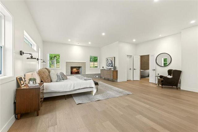 1701 NW Duncan Road, Blue Springs, MO 64015