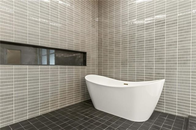 1701 NW Duncan Road, Blue Springs, MO 64015