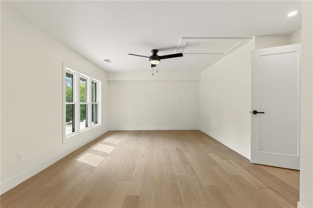 1701 NW Duncan Road, Blue Springs, MO 64015