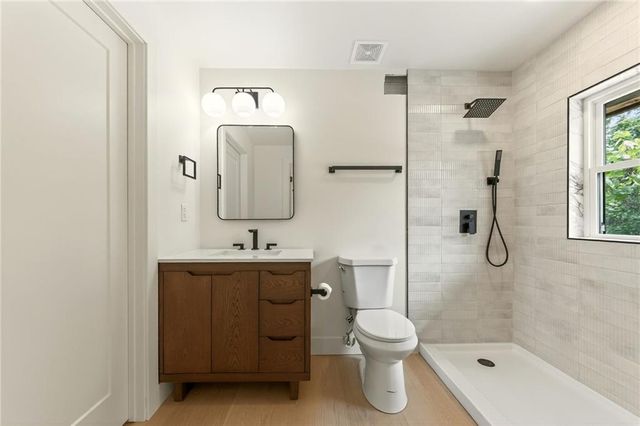 1701 NW Duncan Road, Blue Springs, MO 64015