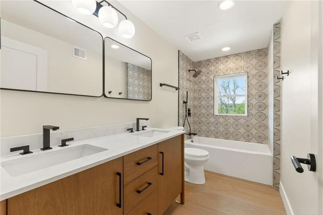 1701 NW Duncan Road, Blue Springs, MO 64015