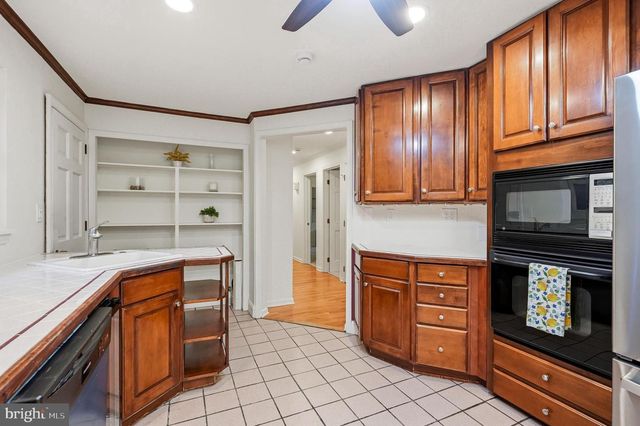 610 W MARKET ST, West Chester, PA 19382
