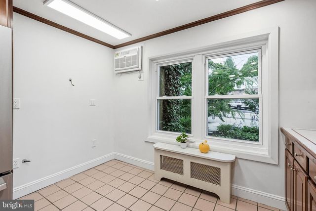 610 W MARKET ST, West Chester, PA 19382