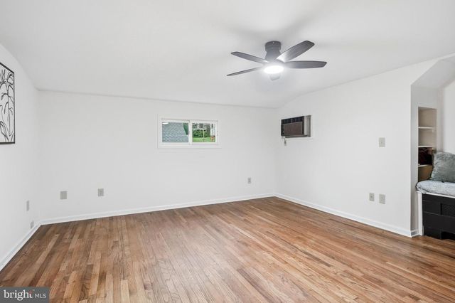 610 W MARKET ST, West Chester, PA 19382