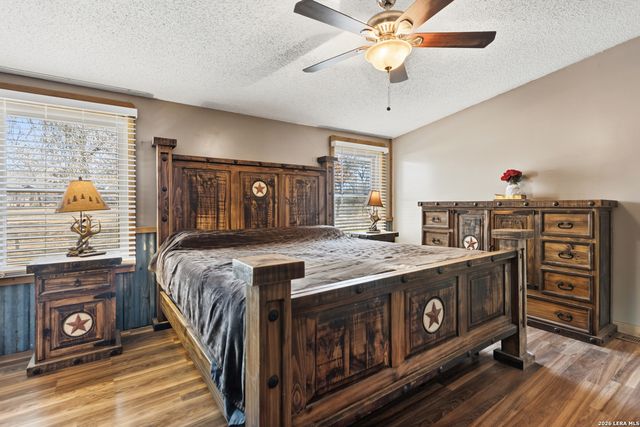 470 Lyon, Seguin, TX 78155