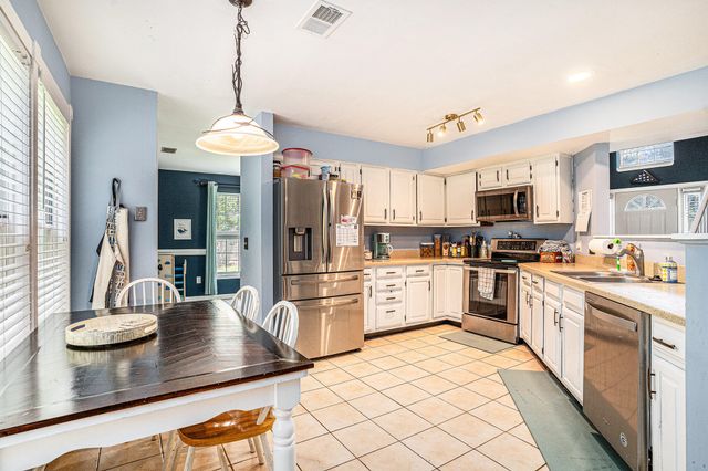 1961 Pebble Creek Court, Charleston, SC 29414