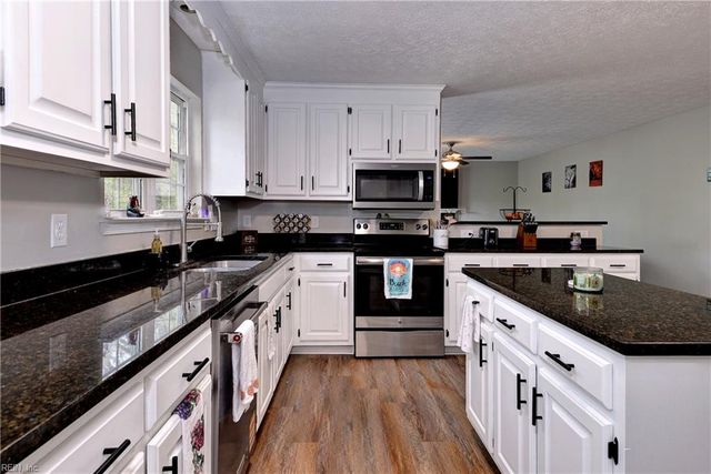 109 Trafalgar CT, Williamsburg, VA 23185