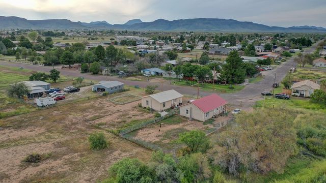 1000 W Brown Ave, Alpine, TX 79830