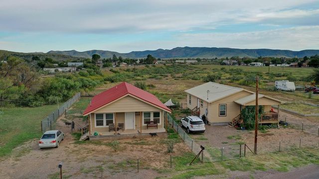 1000 W Brown Ave, Alpine, TX 79830