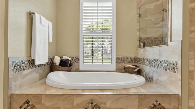 2012 BENFORD AVENUE, Lakeland, FL 33803