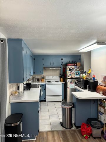 918 BACALL Road, Jacksonville, FL 32218