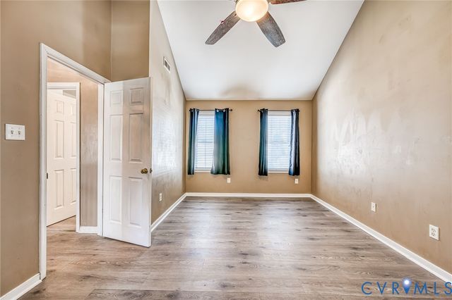 13542 Laketree Dr, Chester, VA 23831