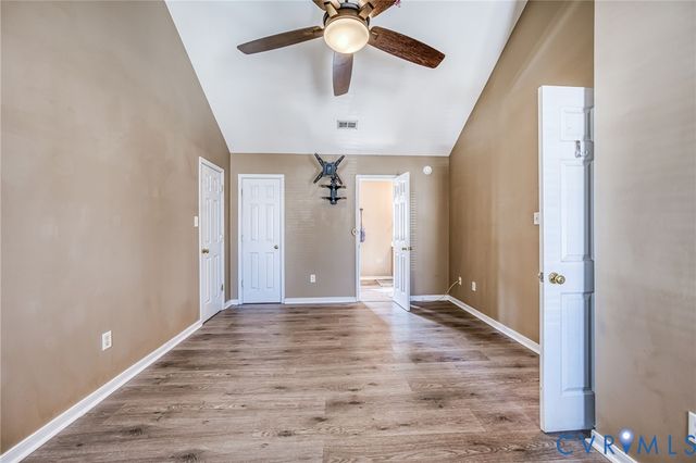 13542 Laketree Dr, Chester, VA 23831