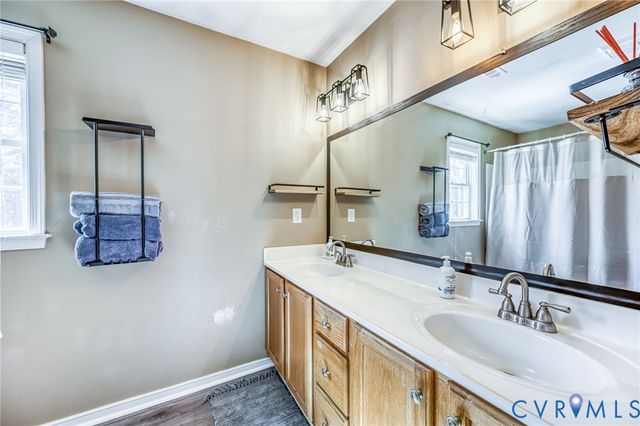 13542 Laketree Dr, Chester, VA 23831