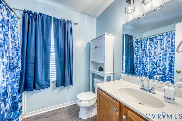 13542 Laketree Dr, Chester, VA 23831