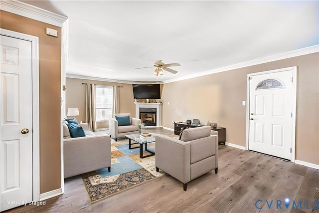 13542 Laketree Dr, Chester, VA 23831