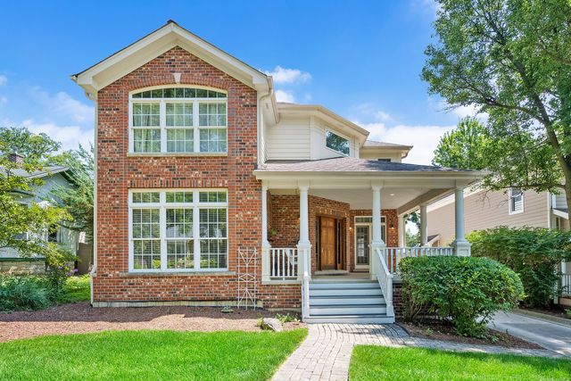 4829 Linscott Avenue, Downers Grove, IL 60515