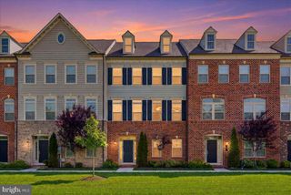 6 WEDGE WAY #24, Pikesville, MD 21208