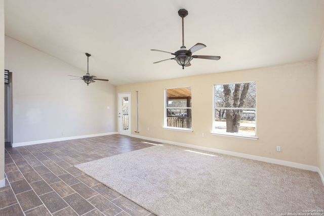 620 County Road 6846, Lytle, TX 78052