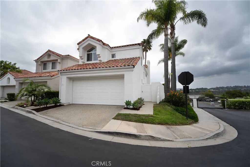 34 Cormorant Circle, Newport Beach, CA 92660