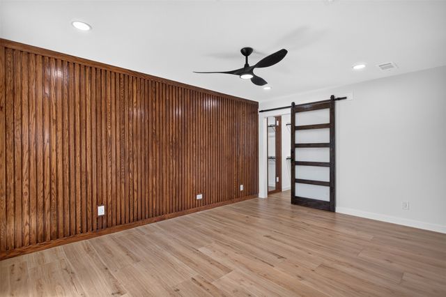335 Avenue I, Dallas, TX 75203