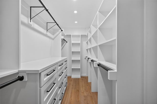 335 Avenue I, Dallas, TX 75203