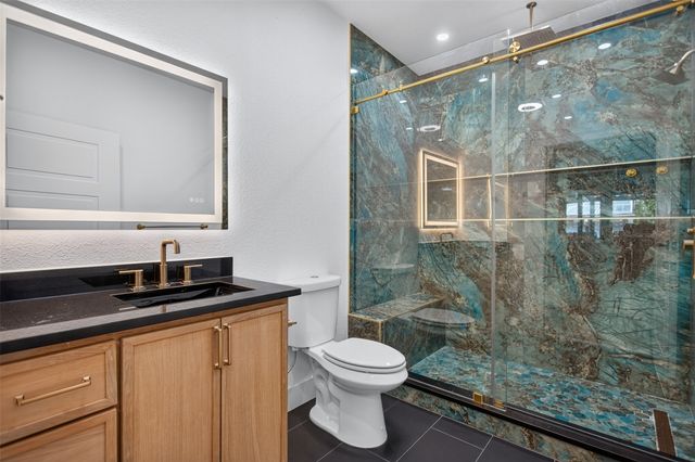335 Avenue I, Dallas, TX 75203