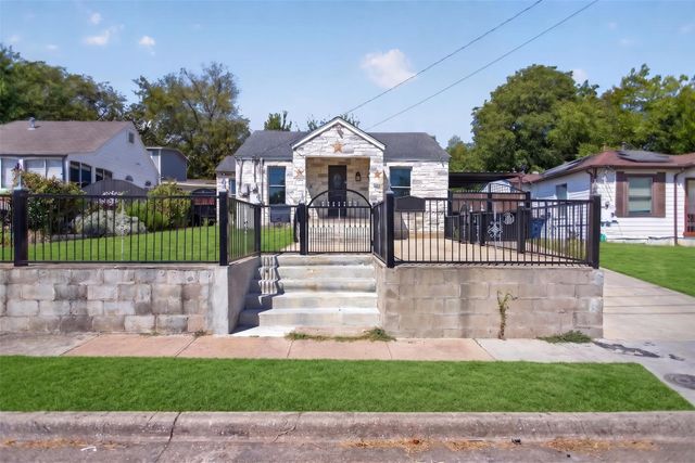 335 Avenue I, Dallas, TX 75203
