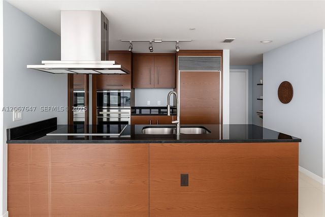 495 Brickell Ave 5104, Miami, FL 33131