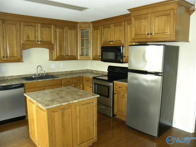 105 Fawn Forest Drive, New Market, AL 35761