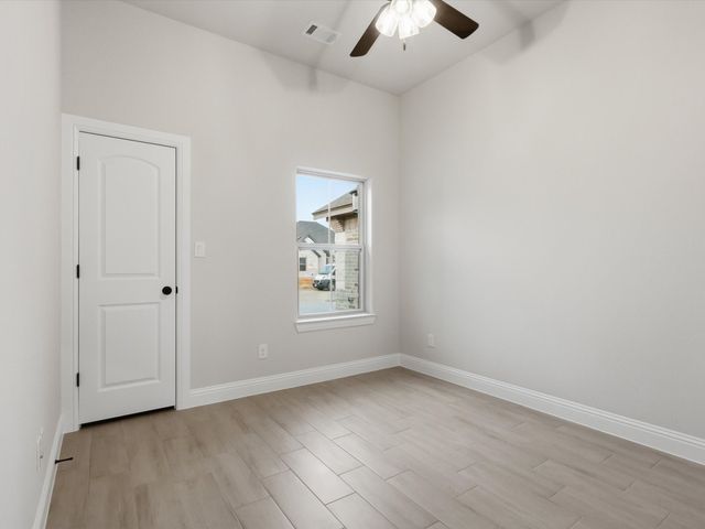 1324 Oleander Drive, Tolar, TX 76476