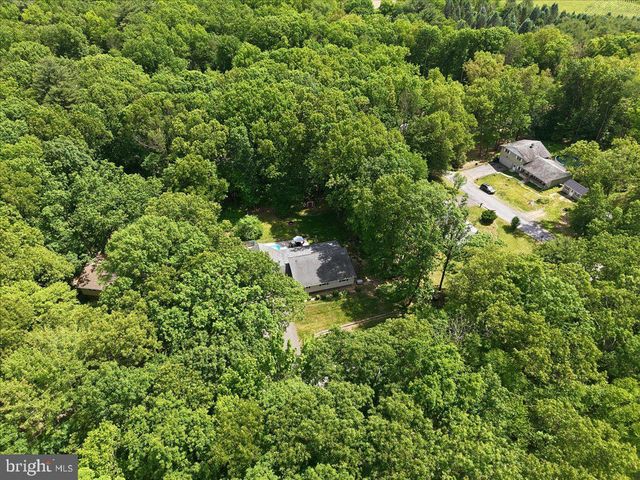 209 E MANOR LN, Lehighton, PA 18235