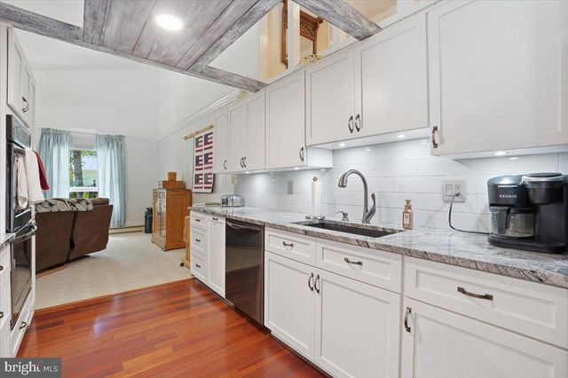 209 E MANOR LN, Lehighton, PA 18235