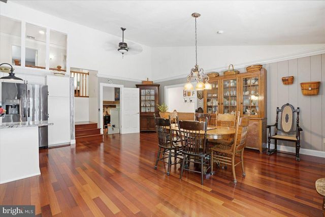 209 E MANOR LN, Lehighton, PA 18235