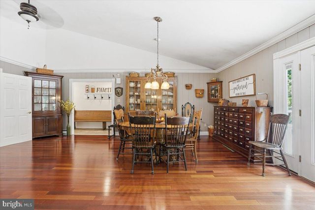 209 E MANOR LN, Lehighton, PA 18235