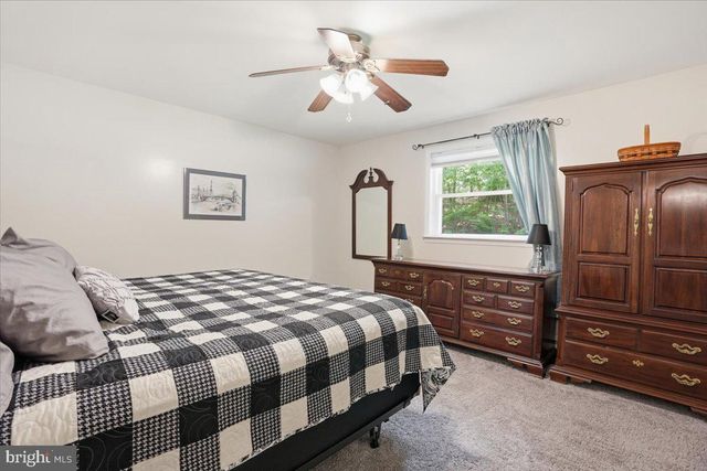 209 E MANOR LN, Lehighton, PA 18235