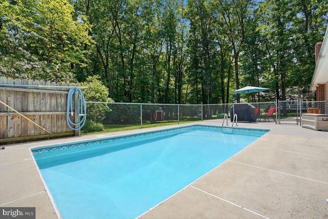 209 E MANOR LN, Lehighton, PA 18235